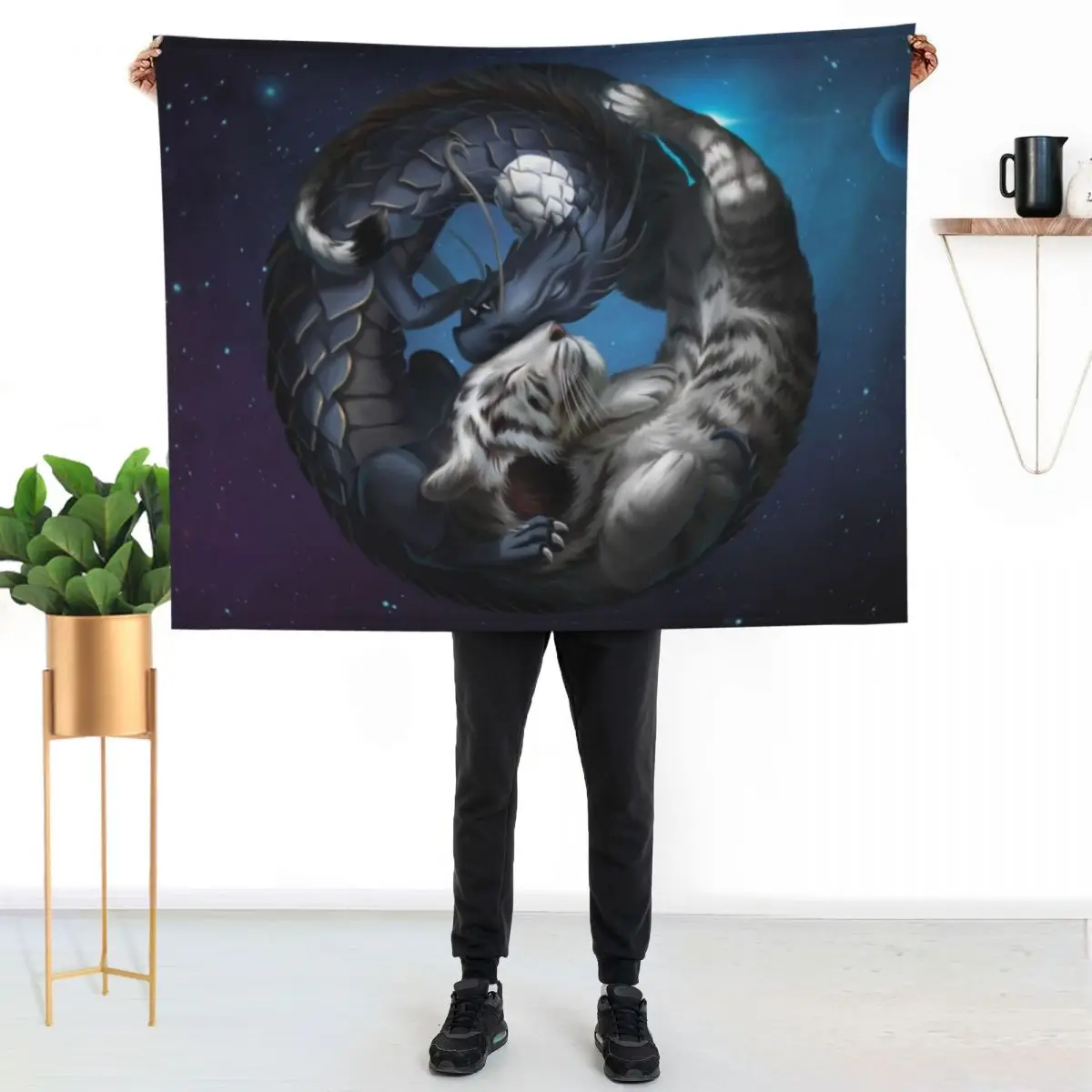Yin and yang Tiger and Dragon Throw Blanket Reusable Durable Soft Blanket for All Seasons