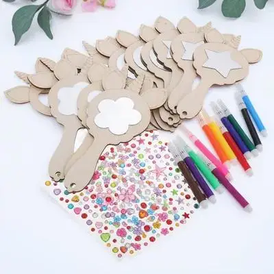 مجموعة واحدة من مرآة خشبية مبتكرة على شكل وحيد القرن يمكنك صنعها بنفسك، مرآة صغيرة محمولة غير مطلية للتلوين والتزيين بشكل لطيف