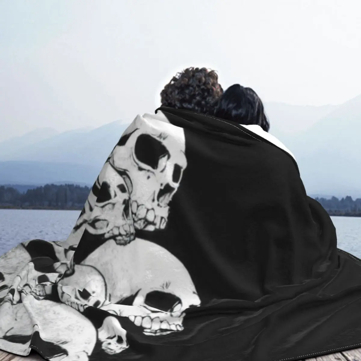 White Skull Blanket Flannel Printed Relax Ultra-Soft Throw Blanket for Bed Travel Plush Thin Quilt