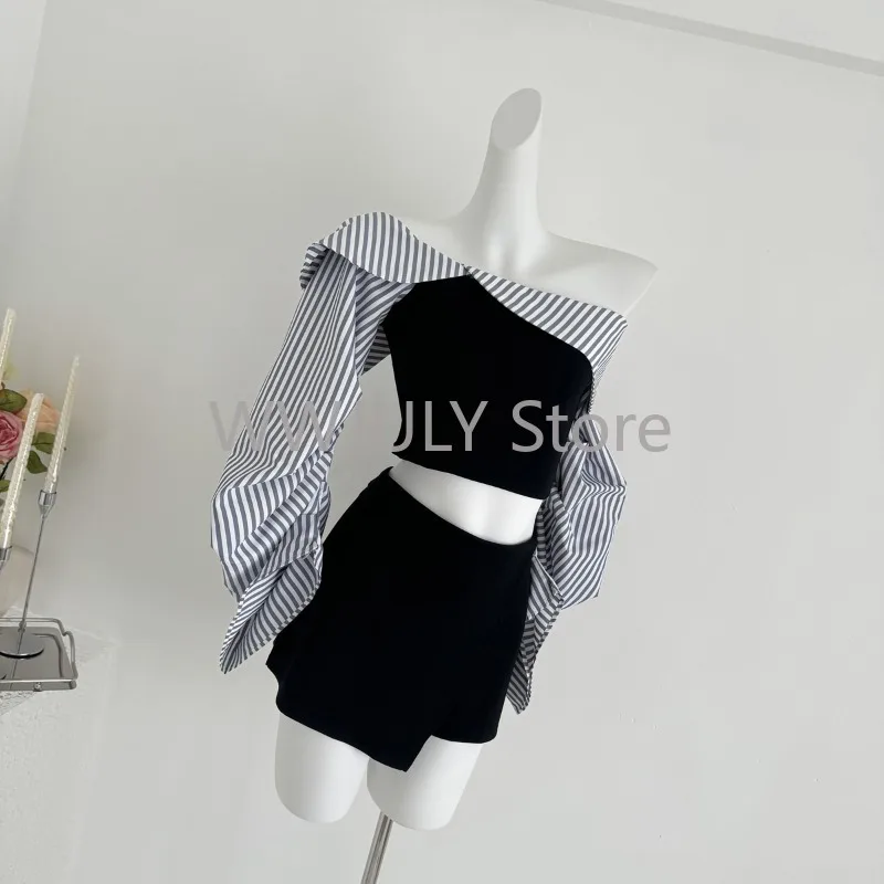 2024 Striped Patchwork Strap Shoulder Top Off Shirts Women\'s Waist Hot Shorts Short Pants Two Piece Sets Womens Outifits Tops