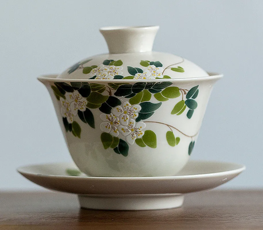 

4,64-дюймовая керамическая чаша Gaiwan в античном стиле с цветочным рельефом, китайская вареная керамическая чаша