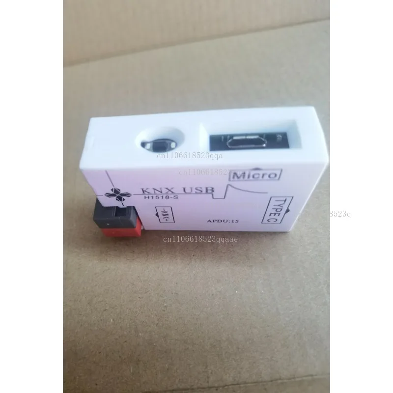 KNX USB interface KNX downloader two types of USB ports: Type C and micro USB
