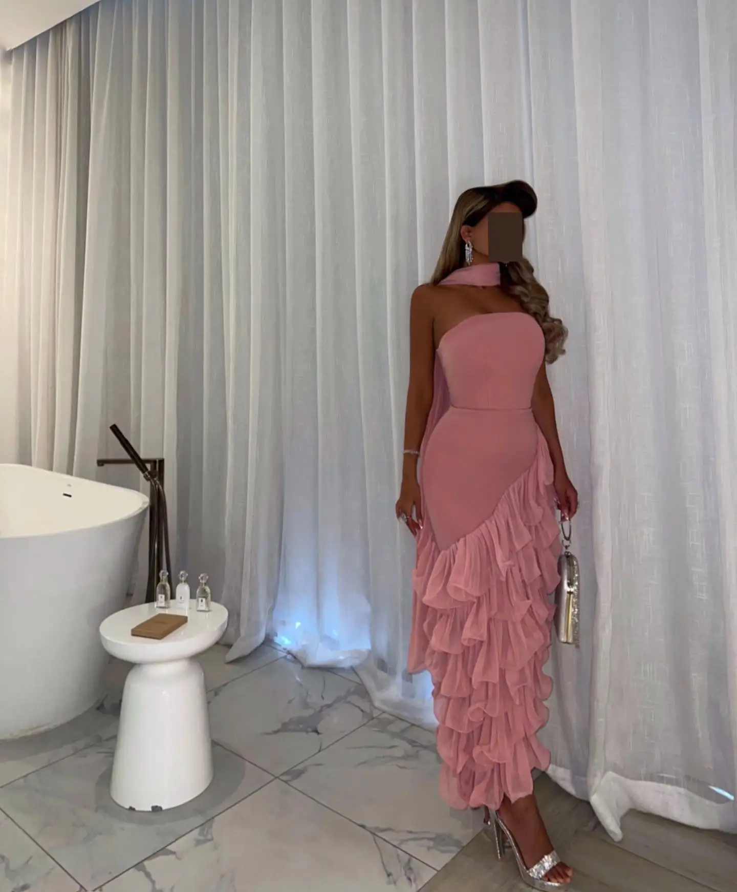

Customized Sexy Chiffon Straight Ruffles Tiered Ribbons Evening Dress High Quality Sleeveless Strapless فساتين سهرة