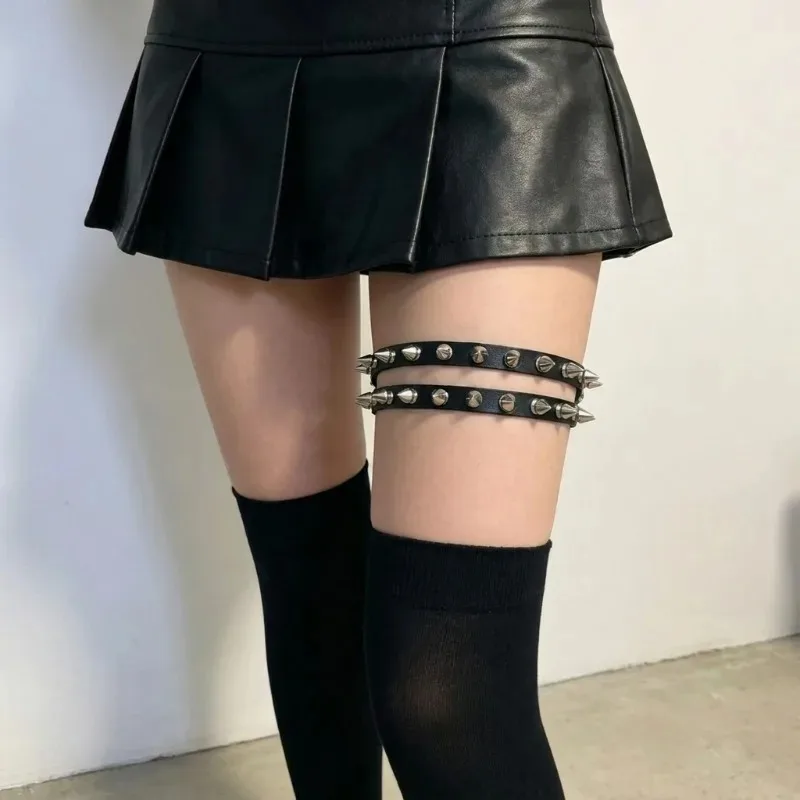 Double Row Cone Spike Leg Gart - Body Jewelry Goth ulasan dan harga