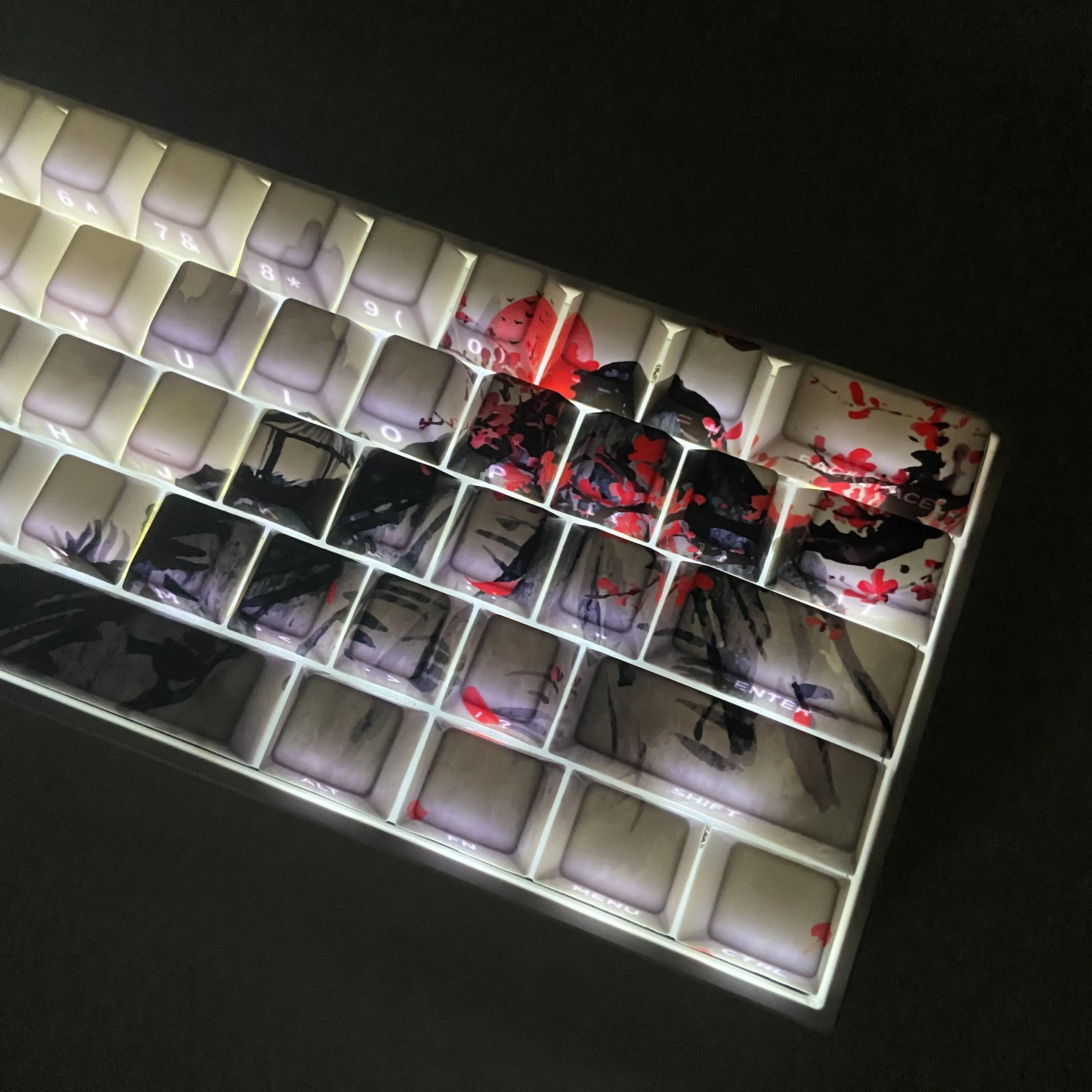 

Oriental Ink Plum Blossom Keycaps Side Print Shine-Through Cherry Profile for 60% 65% 75% TKL 100% Layout MX Mechanical Keyboard