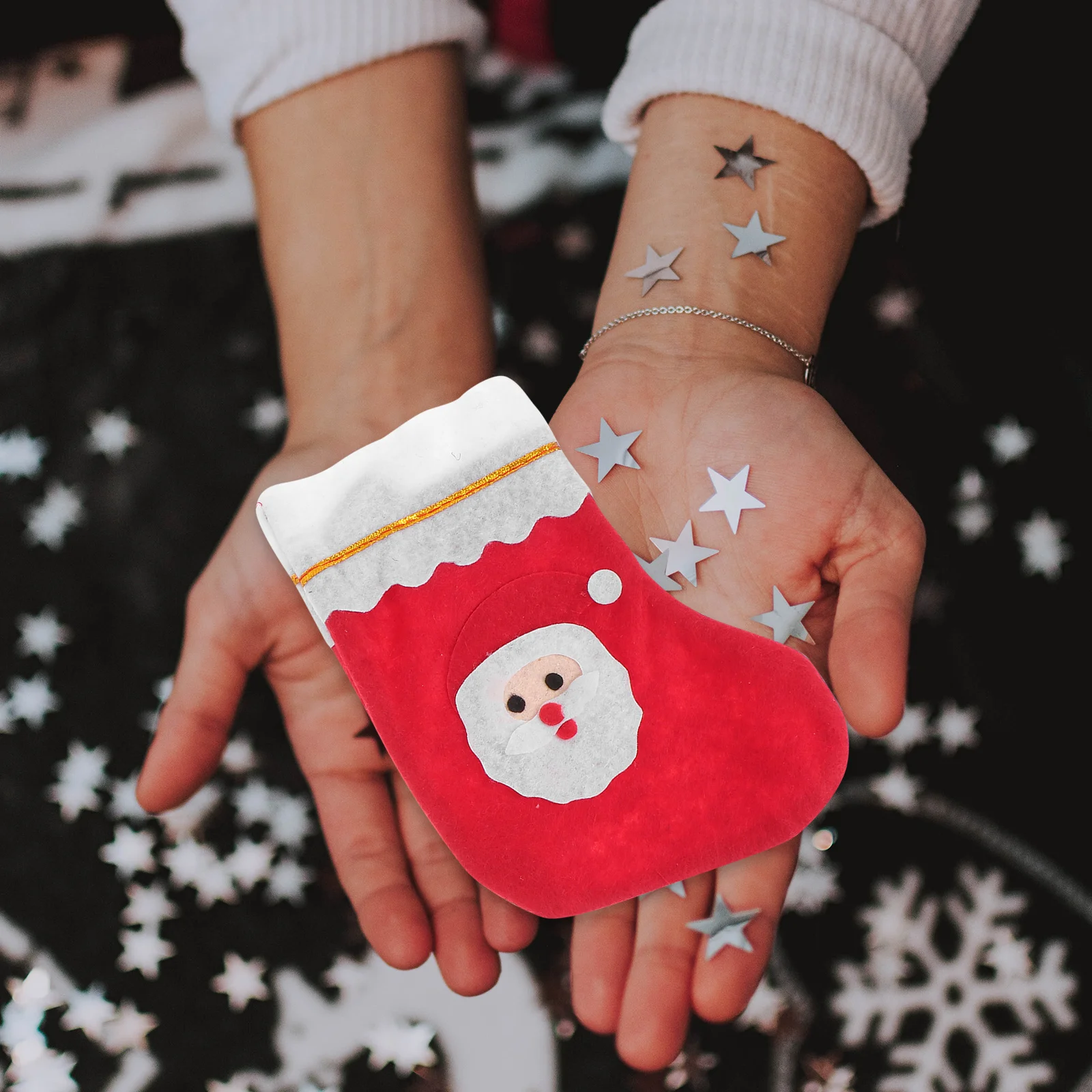 

24Pcs Christmas Socks Pendant Hanging Cloth Gift Bags Lightweight Sock Holder Xmas Tree Fireplace Decor Christmas Sock Decor