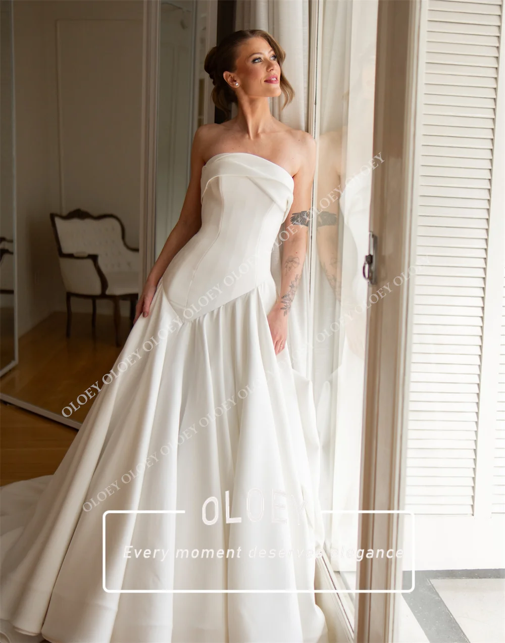 OLOEY Elegant Strapless A Line Wedding Dress Pleated Fold Design Matte Stretchy Bridal Gown Vestido De Noiva 2027 Customized
