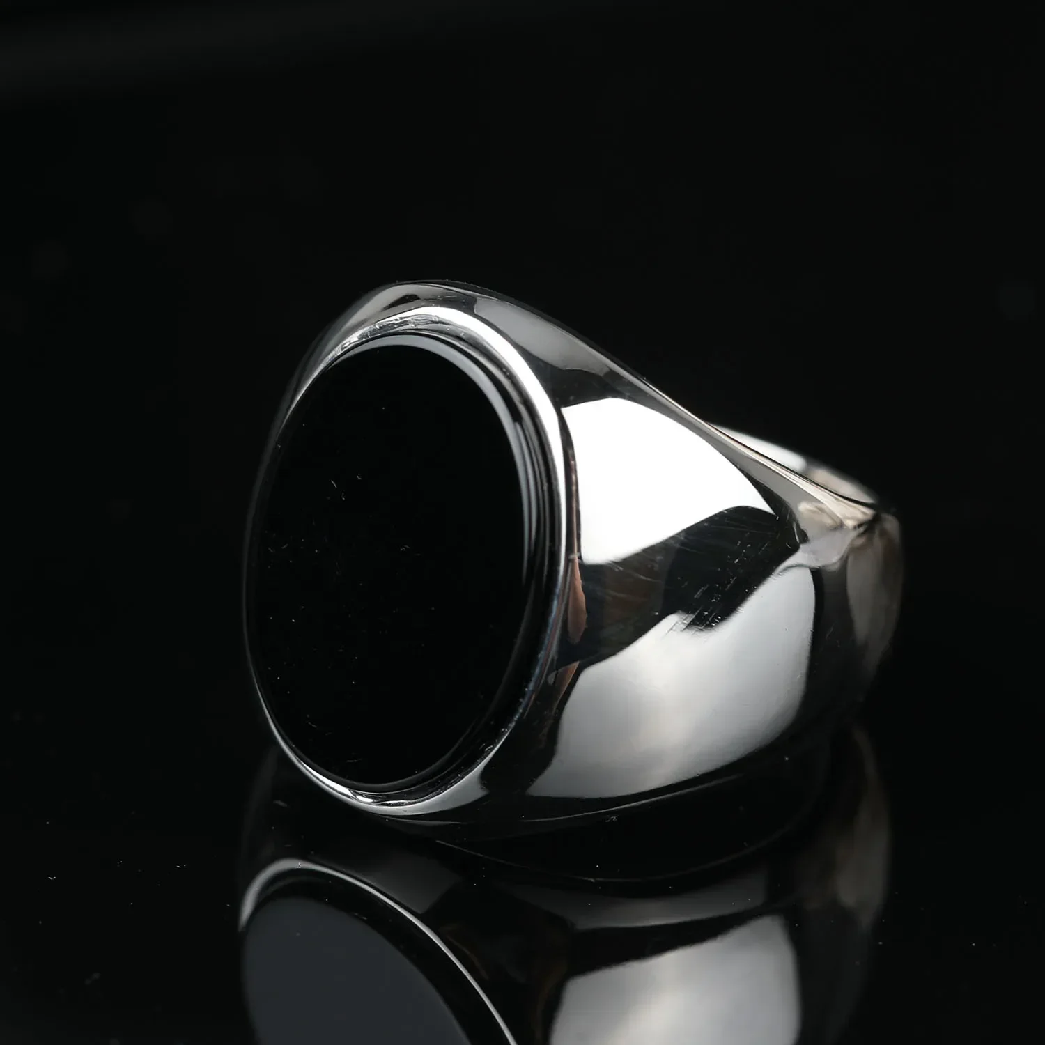 Natural Onyx Signet Rings for Men Stainless Steel Marriage Wedding Jewelry Retro Punk Black Oval Stone Man Rings High Quality