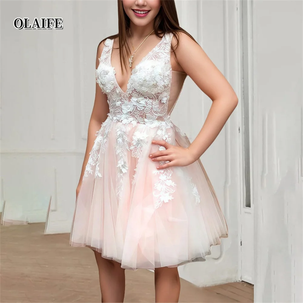 

A-Line Princess Plunge V-Neckline Sleeveless Short Party Dance Cocktail Homecoming Dress With Appliques Vestidos De Graduación