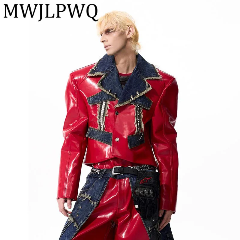 

MWJLPWQ Нишевая короткая джинсовая кожаная куртка с заклепками в стиле пэчворк, мужская осенняя уличная куртка с грубыми краями, металлические красные повседневные топы 12129