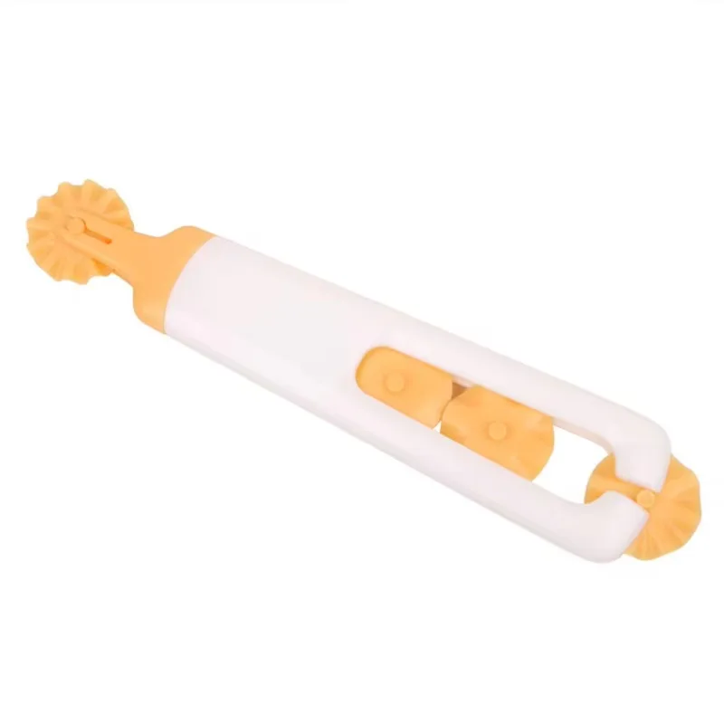 Ensemble d'outils de cuisson couteau à pizza, coupe-croûte à tarte, coupe-rouleau de paupières 4 en 1, coupe-dentelle à gâteau domestique, coupe-pâte à bord dentelé, 1 ensemble