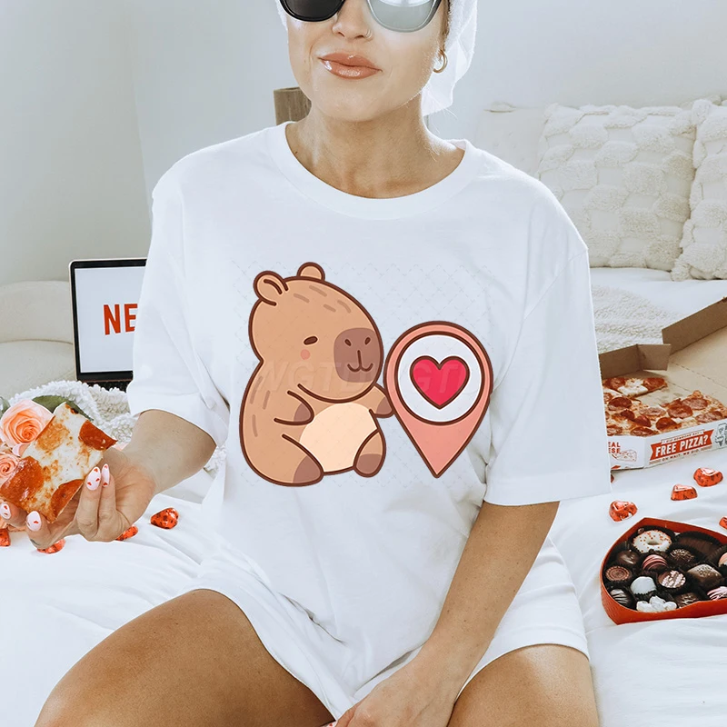 Valentine Capybara Kawaii Cartoon T-shirts Women Cute Animal Graphic Tee Tops Gift for Capybara Lover Valentine's Day T-shirt