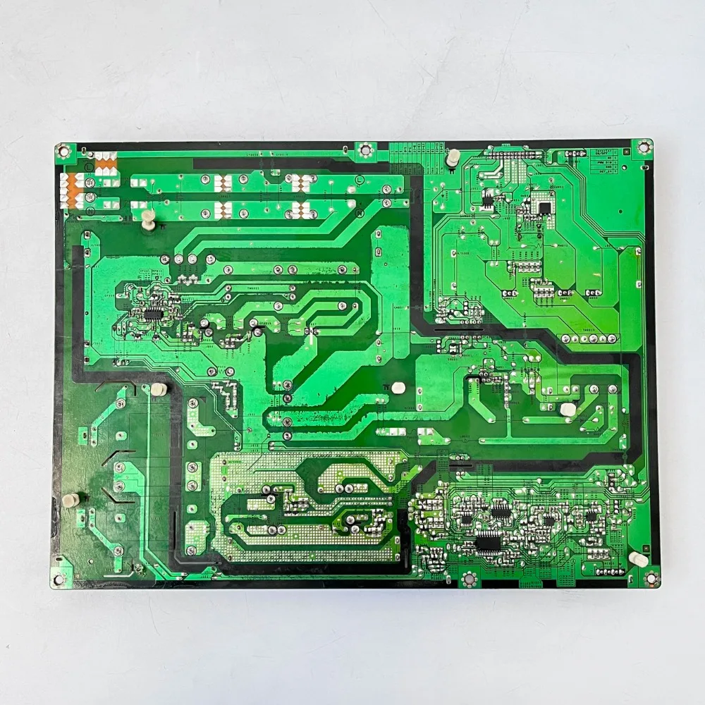 Autentica scheda di alimentazione TV originale BN44-00202A IP-271135 funziona normalmente ed è per le parti TVs muslimexmuslimah