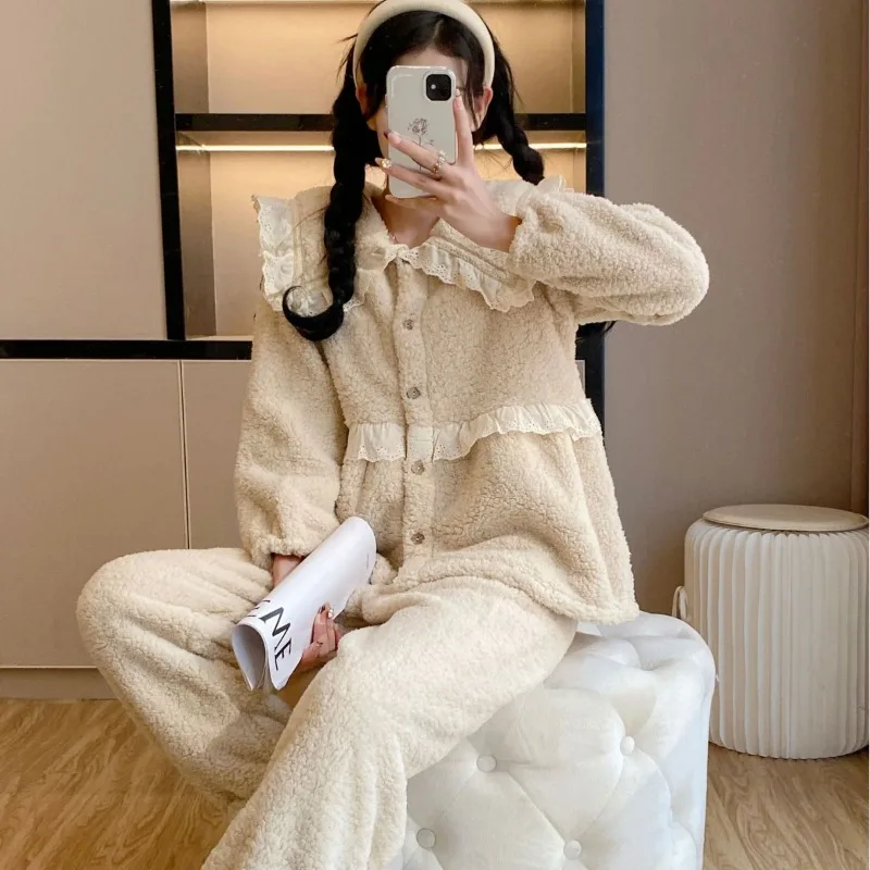 Vêtements de nuit en laine épaisse pour femmes, gâteau de mouton, série d'hiver, col de poupée mignon, ample, couleur unie, ensemble de vêtements de nuit pouvant être porté à l'extérieur