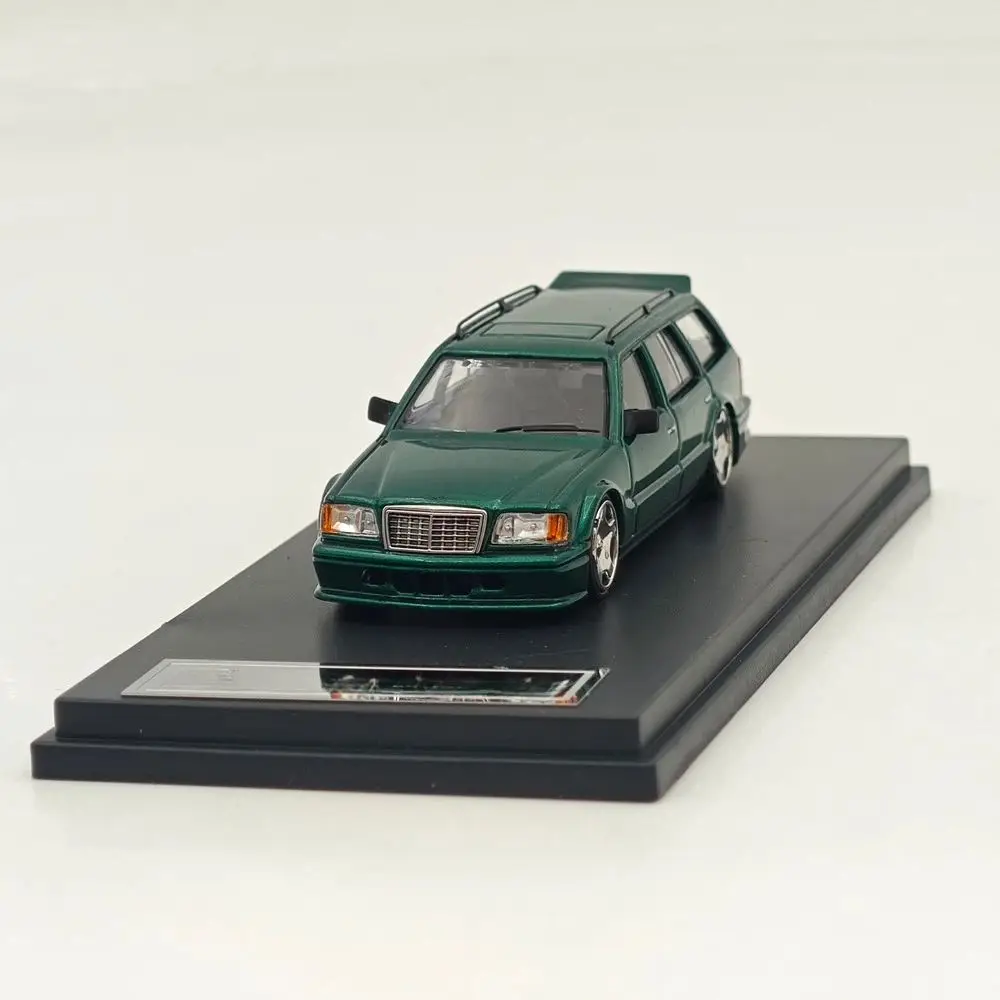 Kit Carrocería Diecast Estate S124 2.5-16 EVO II Escala 1:64 - usage example