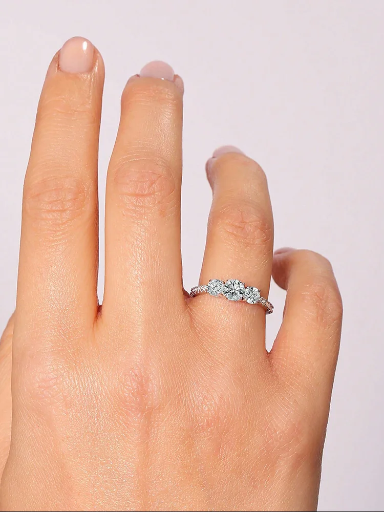 925 فضة الموضة الكلاسيكية 0.5ct الزركون خاتم دائري للنساء الذكرى المشاركة الزفاف الفاخرة مجوهرات عالية الجودة