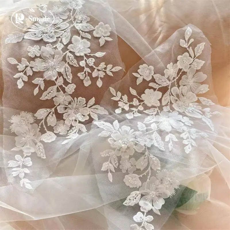 1 Paar = 2 Stück. Weiße Perlen-Spitzenblumen mit Spiegelblüten. Blumenblätter-Stickerei für Hochzeitskleider und Kopfschmuck. DIY-Nähzubehör-Patch. – Detail 7