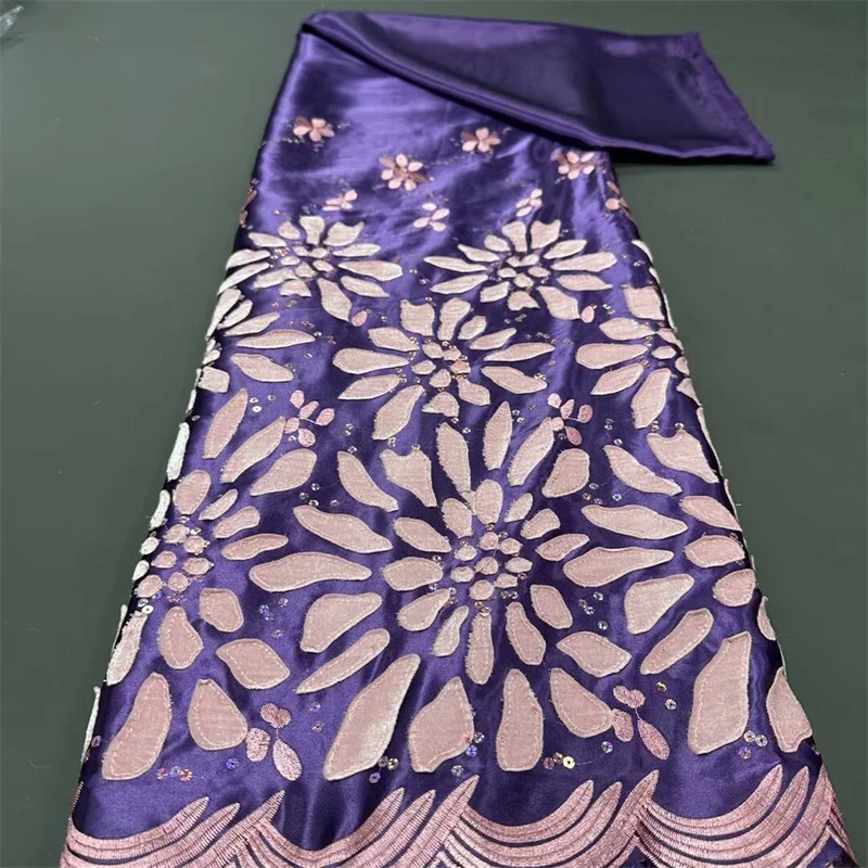 

Latest Colorful African Sequins Velvet Lace Fabric French Mesh Laces High Quality 2021 Nigerian Lace Fabric For Party Sew