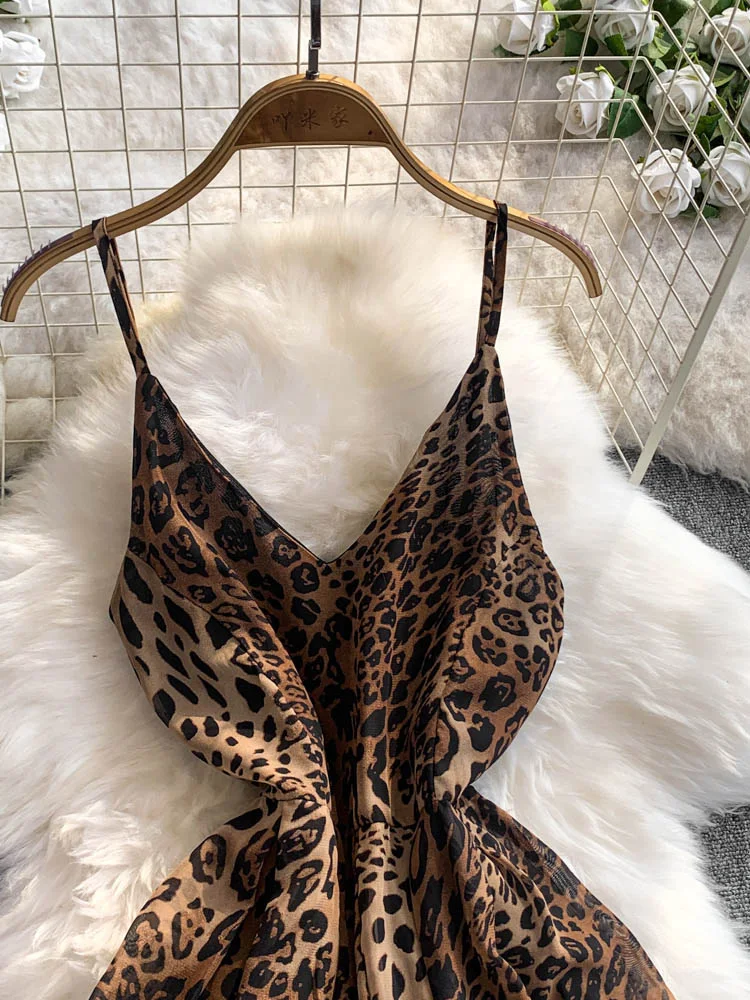 Szykowna moda Leopard Print Suspender Dress Women Slim Long Dress Boho Beach Party 2025 Summer