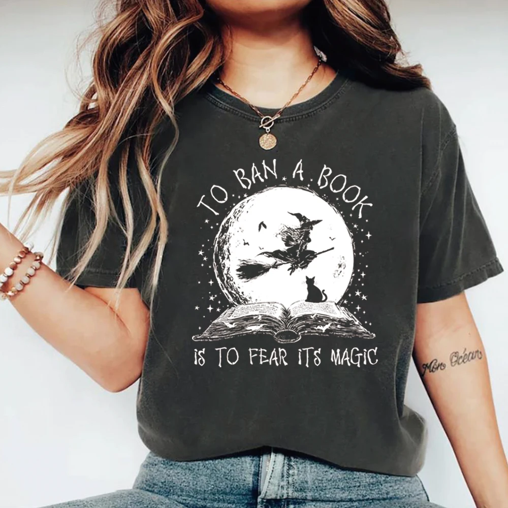 Halloween Witch Book T-shirt Retro Witch Tshirt Reading Tee Halloween Graphic Shirt Unisex Short Sleeve Casual Tops Library Gift