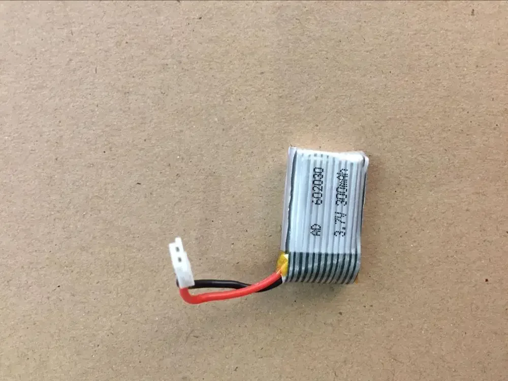 New3.7V بطارية ليثيوم أربعة محاور الطائرات 702030   بطارية الطائرات 602030   بطارية جيروسكوبية 300 مللي أمبير قابلة لإعادة الشحن ليثيوم أيون CellA جيدة