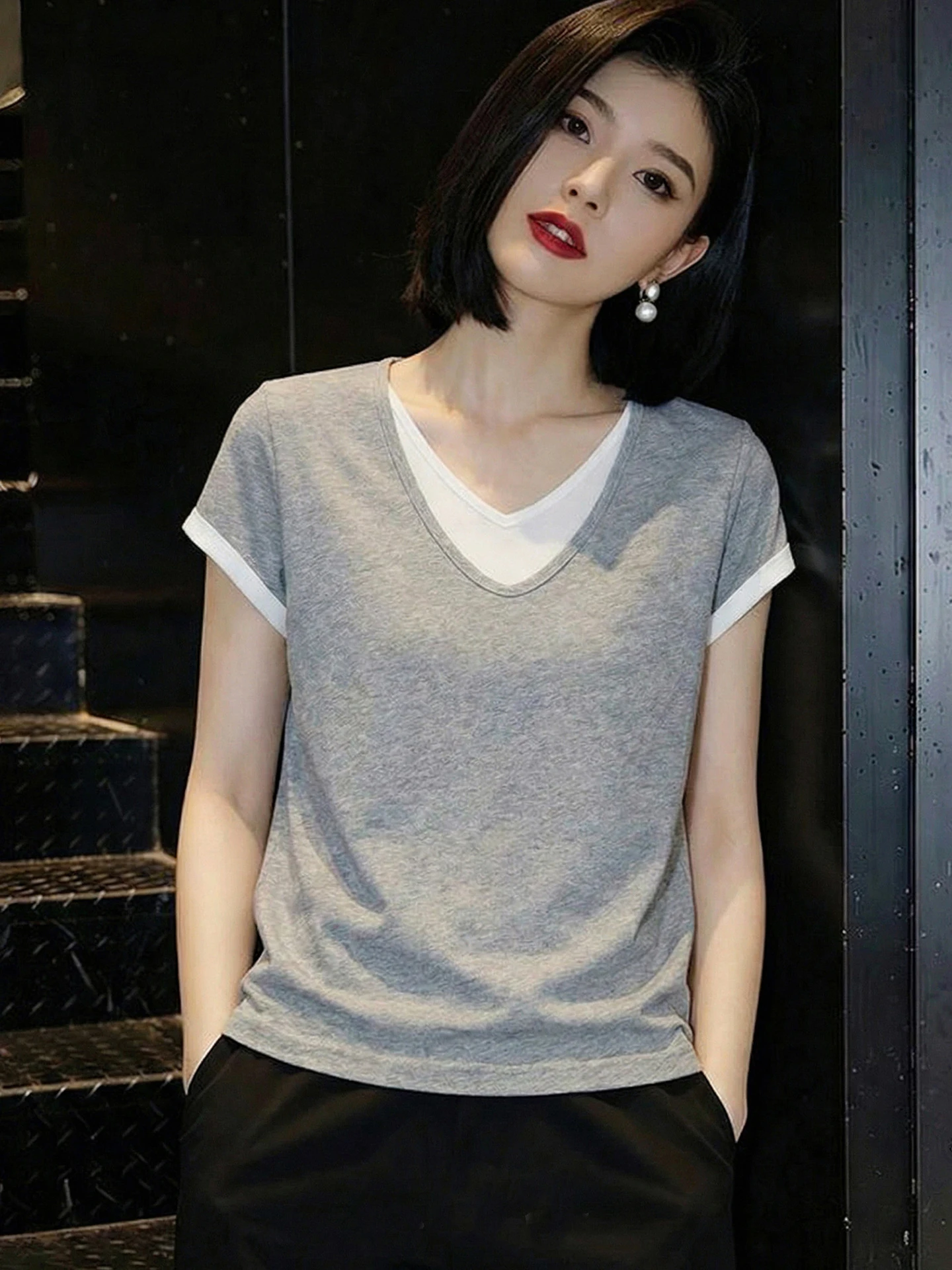 

Spring Summer Fashionable Unique Color Block Short Sleeve Loose T-Shirt Elegant Commute Style Korean Version Fake Two-Piece Top
