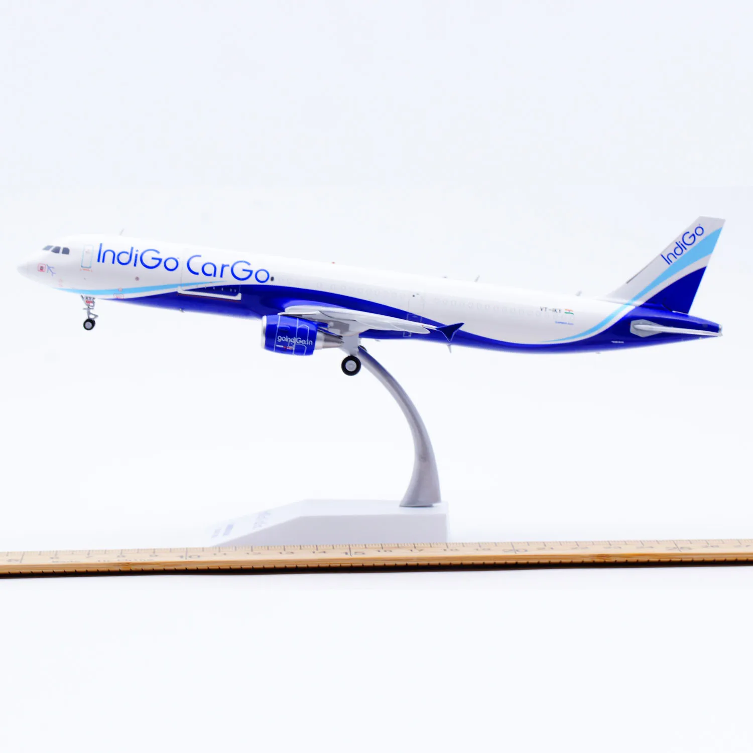 

XX20594 Alloy Collectible Plane Gift JC Wings 1:200 Indigo Cargo Airbus A321(P2F) Diecast Aircraft Jet Model VT-IKY With Stand