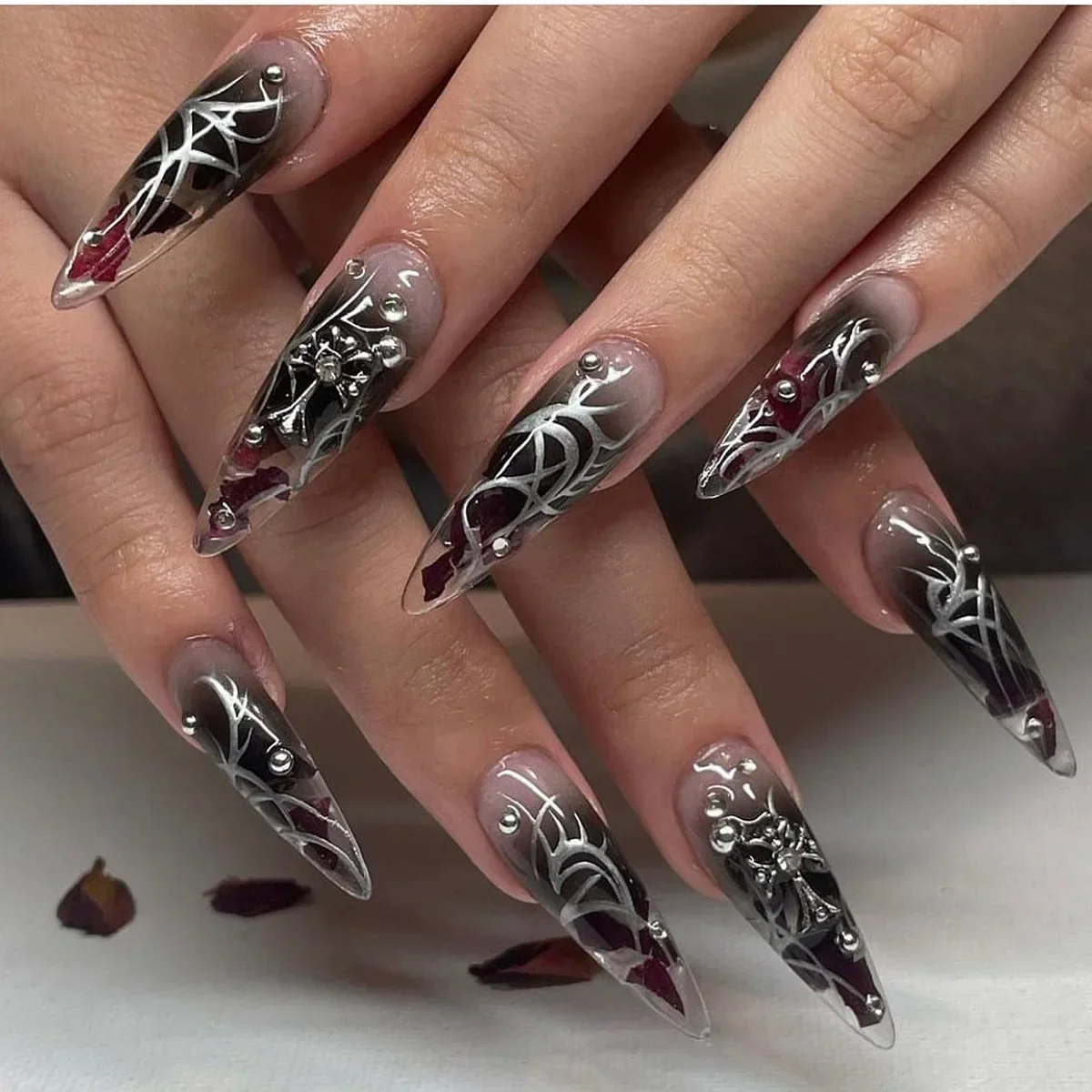 Silver Lines Brown Halo Dyeing Totem Long Pointed Fake Nail Tips Maillard Detachable Finished False Art Nails Press on Nail Glue