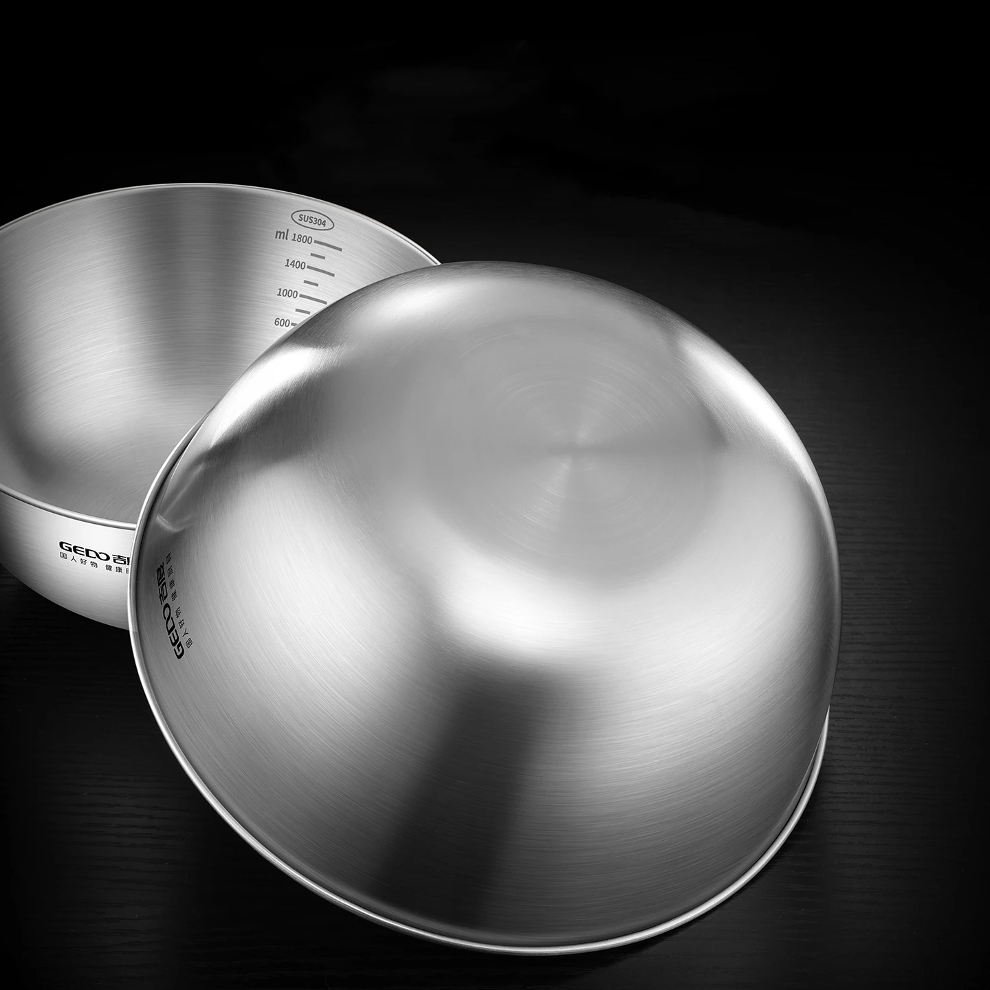 LFGB Certification 304 Stainless Steel Kitchen Egg Stirring and Doughing Basin for Baking 16~30cm Salad Bowl with Accurate Scale