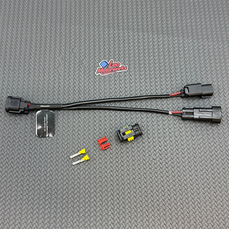 For Honda Y-Adapter USB Auxiliary Consumer XL 750 CRF 1100 CB 650 750 CBR 1000 RR-R R