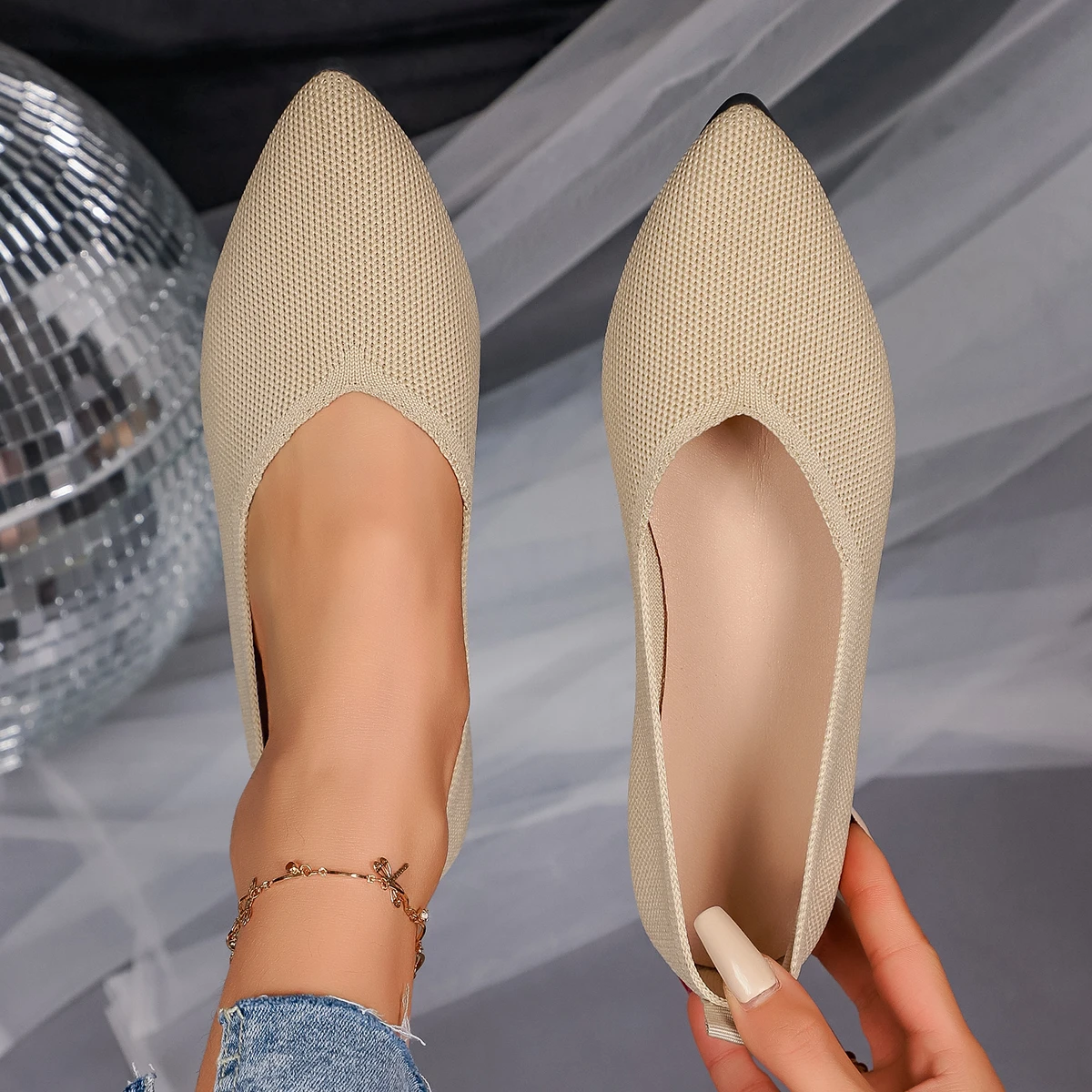Women Pointed Toe Flats Shoes Lightweight Solid Color Knitted Slip on Ladies Loafers Casual Breathable Ballet Sneakers Women