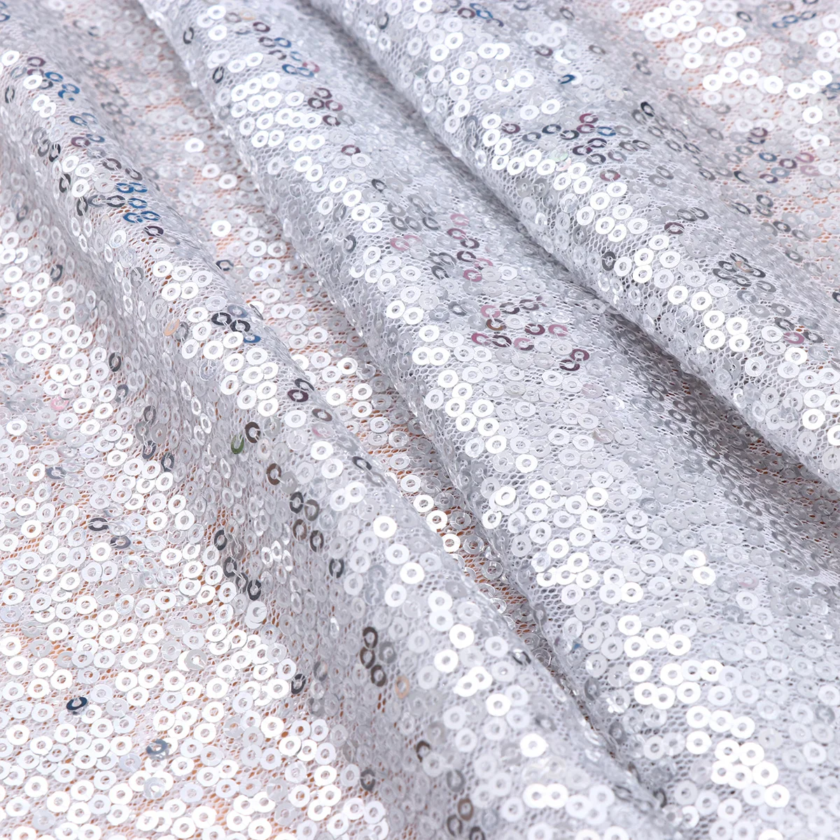 

Sequin Table Runner Elegant Tablecloth Silver Wedding Table Cover Party Supplies Stain Resistant Scratch Protection