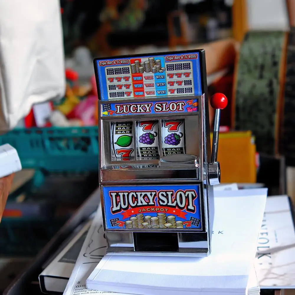 Creative Las Vegas Game Machine Shape Money Box For Kids Coin Deposit Machine Piggy Bank Coin storage Desktop Decoration ZL411