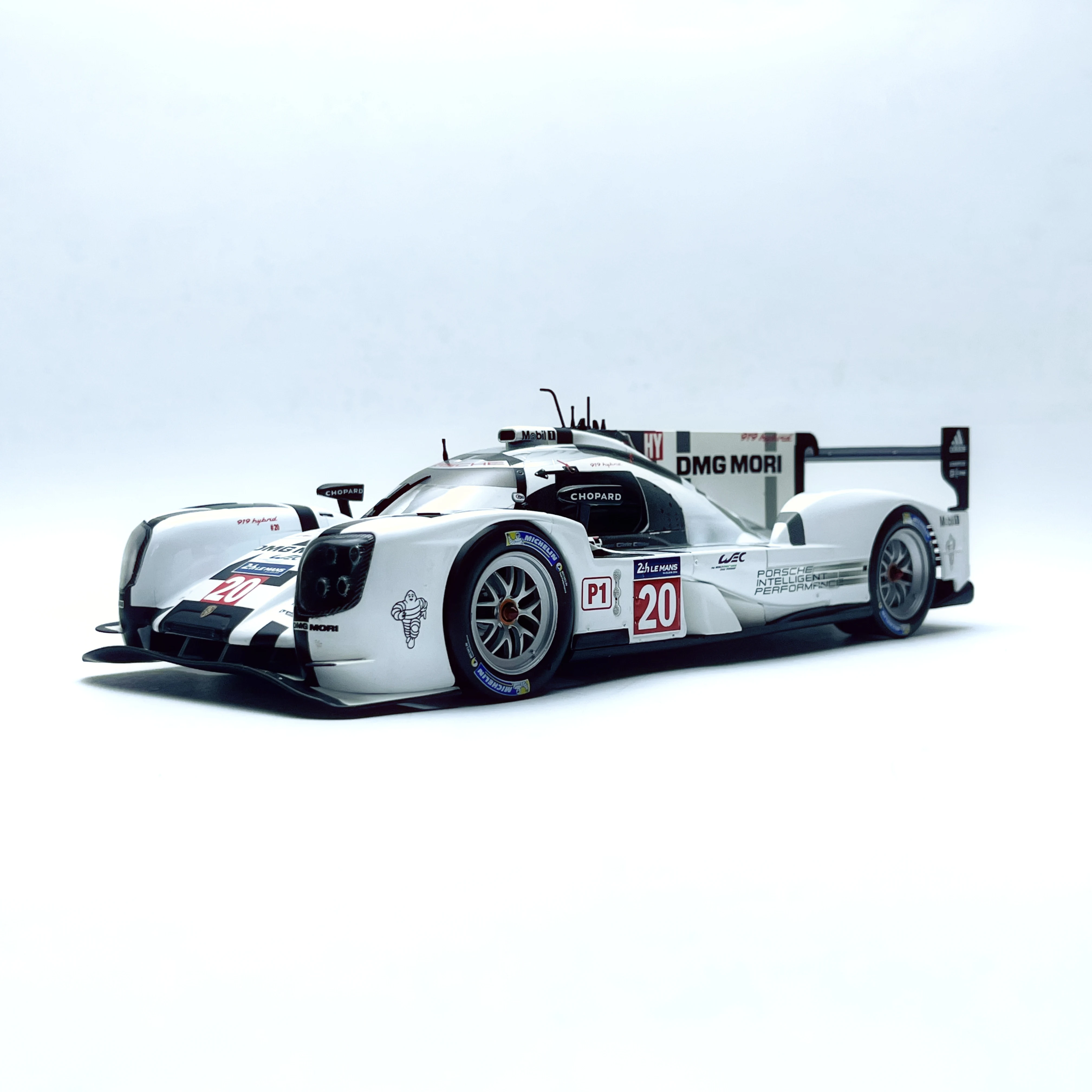 Diecast IXO 1/18 Scale Porsche 919 24 Hours Le Mans Alloy Racing Model Collectible Toy Gift Souvenir Display Ornament