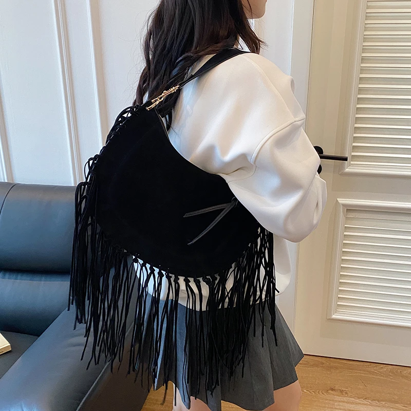 

Женские сумки большой емкости из искусственной кожи, сумки-тоут с кисточками, повседневные новые сумки через плечо для женщин, модная женская сумка на молнии