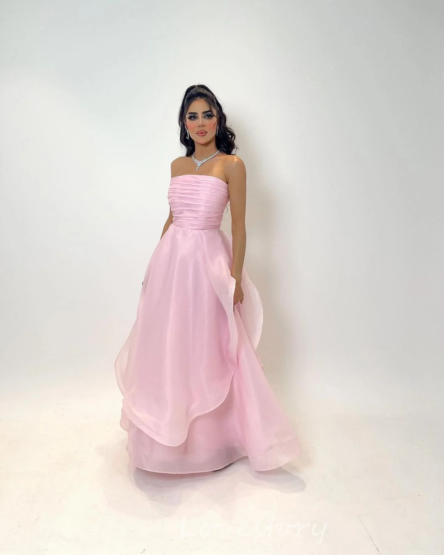 

Pink Strapless Evening Dresses Organze Formal Occasion Gown Special occasion Dress For Wedding Party 2024 Ruffled Biethday Party