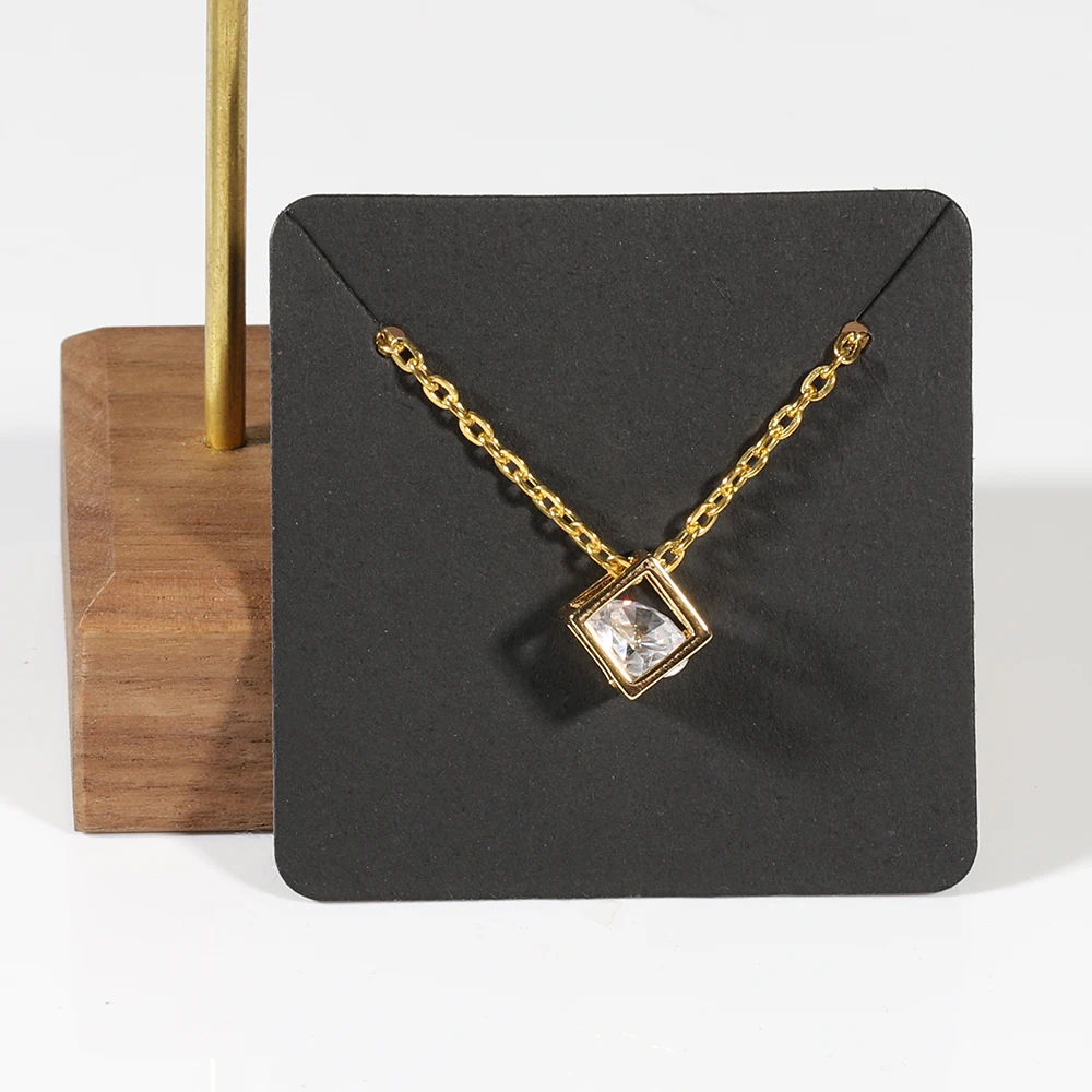 Kartu Anting dan 50 Buah Tas 5X5Cm Kartu Kalung Anting Tampilan Kartu Tas Segel Diri Kartu Kertas Kraft untuk DIY Kemasan Perhiasan