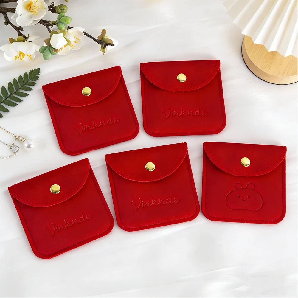 

50Pcs Red Velvet Jewelry Storage Pouches with Snap Button 8x8cm Custom Logo Gift Packaging Bags Purse Sack for brooch Earrings