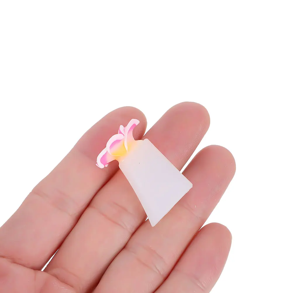 

24 pcs Flower Toe Separators Silicone Reusable Pedicure Nail Art Toe Spacers Nail Supplies Decorative Separators