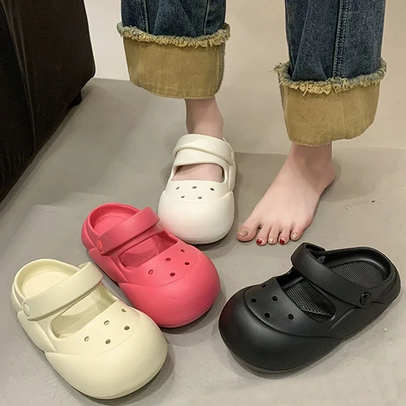 

New Women Fashionable Hole Shoes Two Ways to Wear Outside Anti slip EVA Breathable Thick Bottom Baotou Half Dragged Sandals