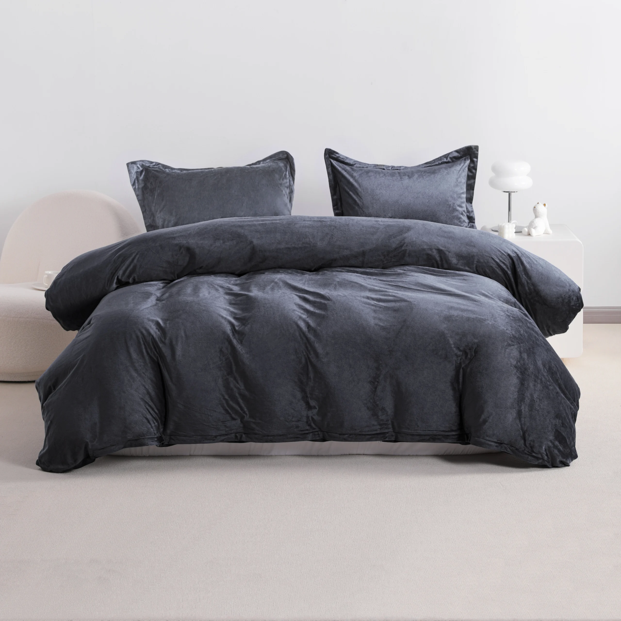 

NTBAY 3 Piece Ultra Soft and Cozy Duvet Cover Set , Luxury Velvet Comforter Cover Set with Zipper Closure and Corner Tie