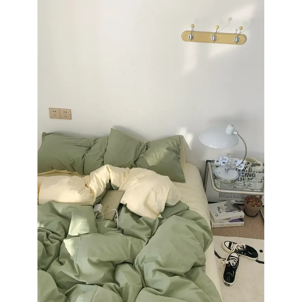 

Green Dorm Bedroom Bedding Set 1pc Duvet Cover, 2pcs Pillowcases, Super Soft Machine Washable, No Filler Included