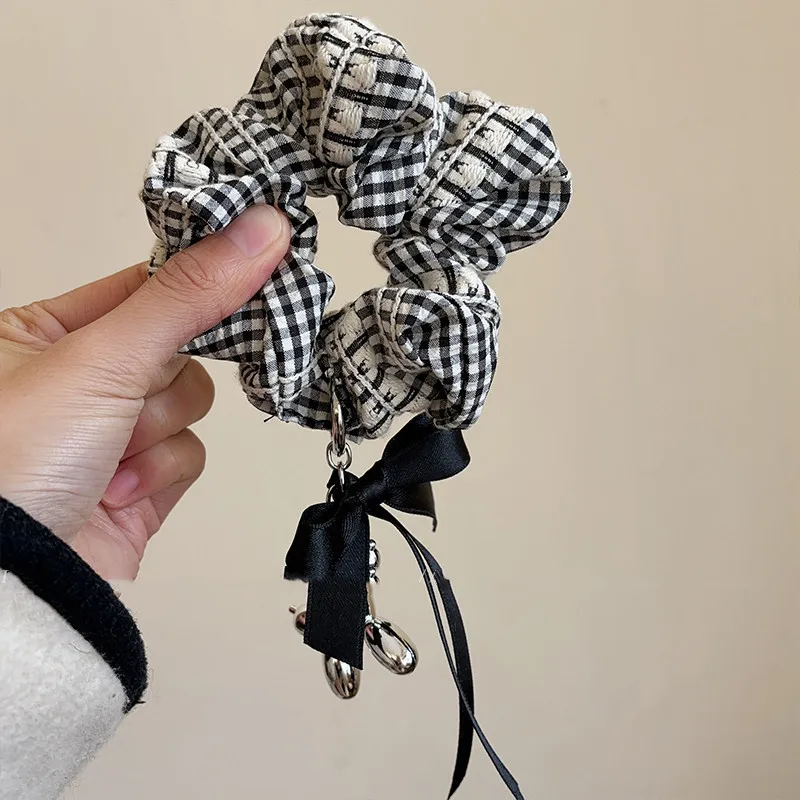 خاتم شعر على شكل فيونكة راقية جديدة لعام 2025 للنساء؛ ربطة شعر ريترو لحلقة السجق الدهون لربط شعر كعكة ذيل الحصان ديسمبر