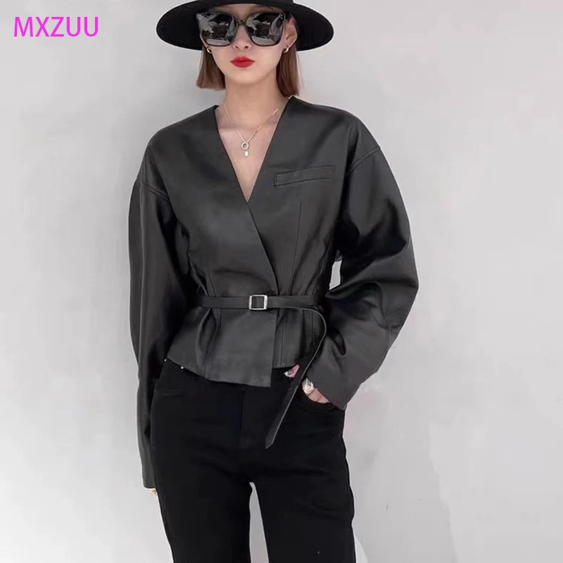 Giacca in pelle da donna primavera autunno di alta qualità corta moda con scollo a v cintura chiusura in vita sottile pelle di pecora nuovi capispalla blazer