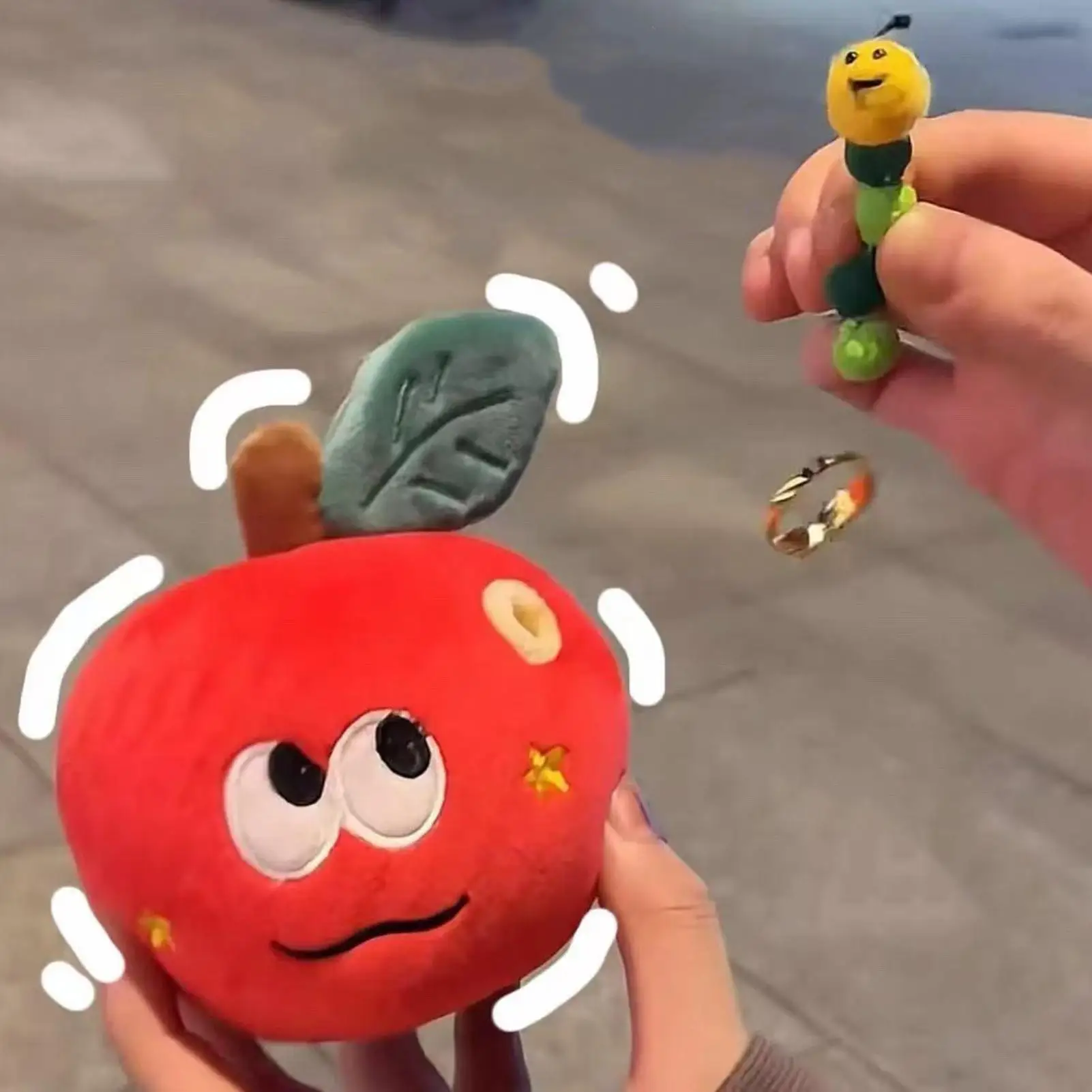 Fruta de peluche con forma de fruta, Animal PEQUEÑO incorporado, muñeca de juguete, adorno relleno, niños, adultos, hogar, viaje, escuela, escritorio, monedero, billetera