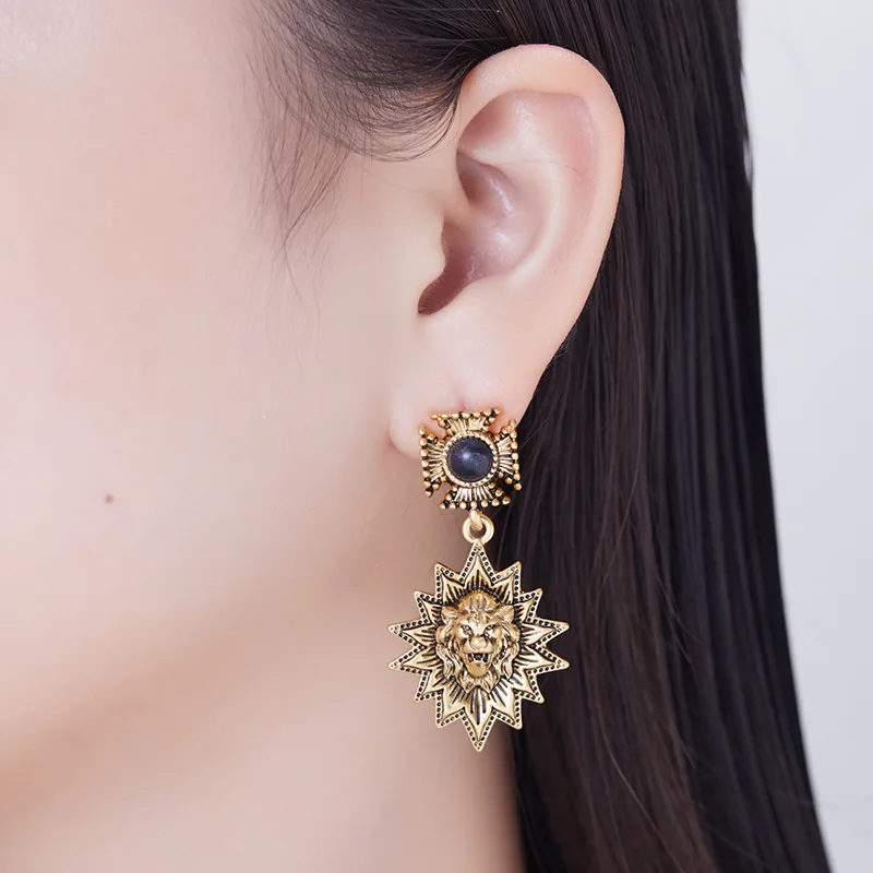Palace Style Three-dimensional Lion Animal Classic Earrings Optional Medieval Vintage Western Earrings