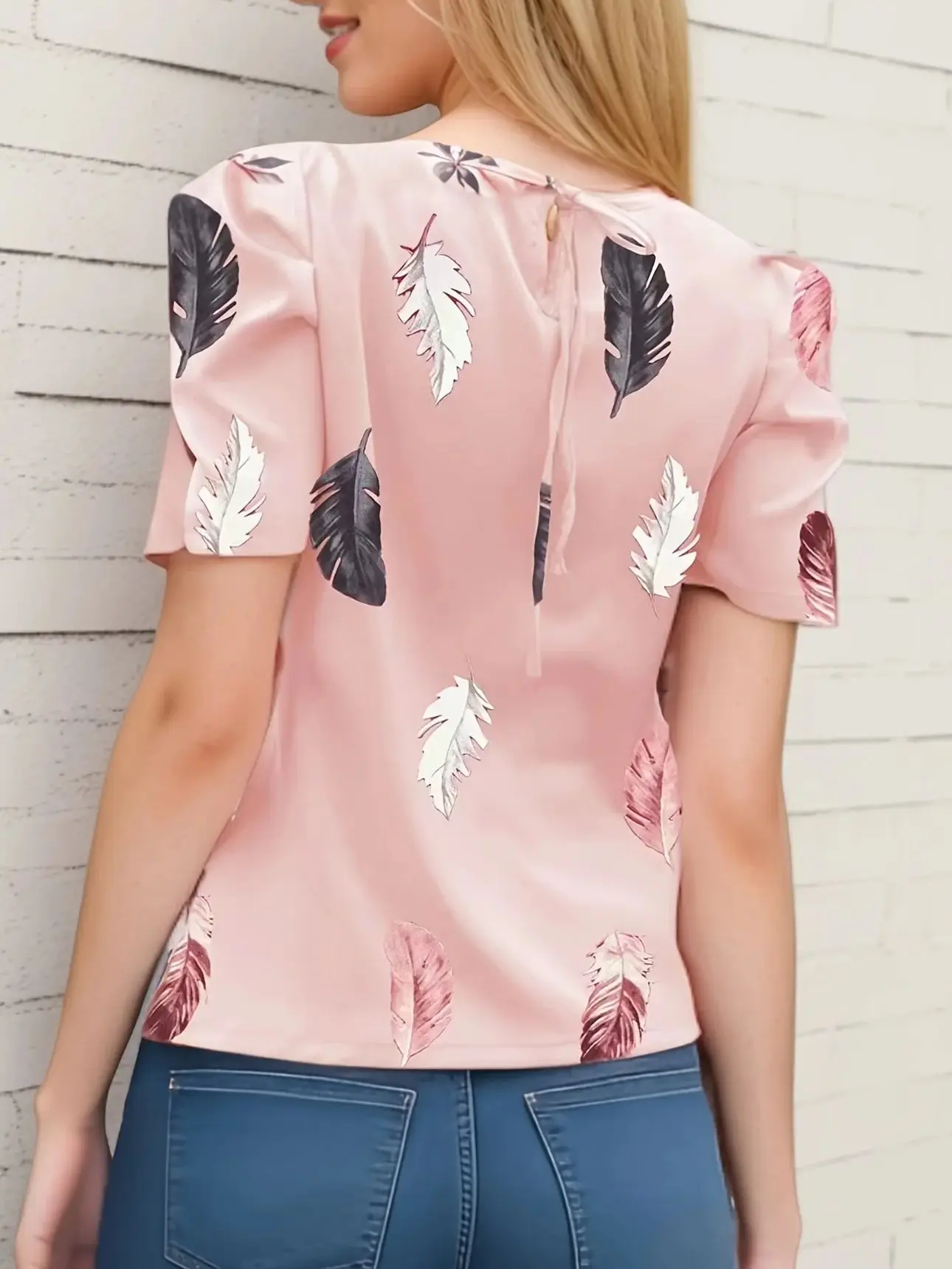 Europe  And The  United  States  Ladies  Fashion  Pink  Casual  Feather Printing  Round-Necked Short-Sleeved  Dress  Blouse