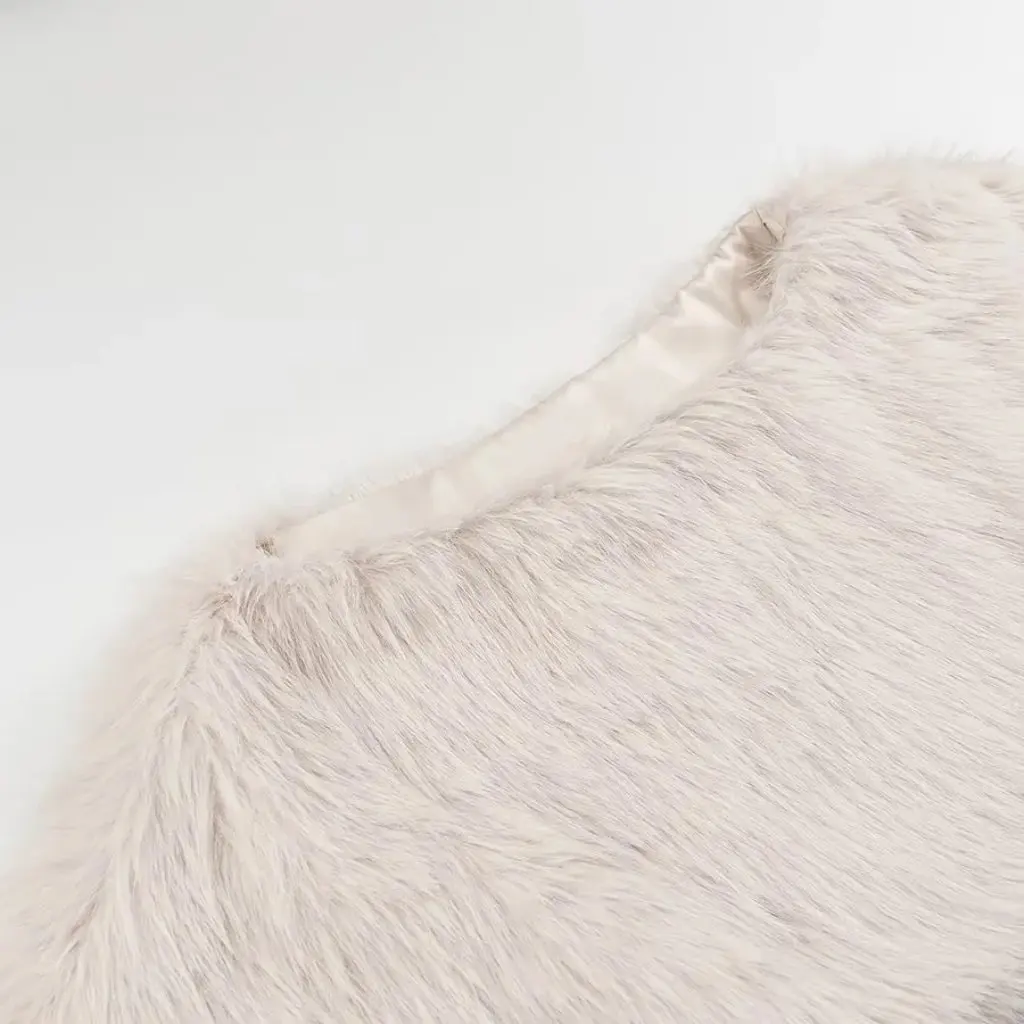 

New Solid Color Short Fashionable Elegant Pullover Faux Fur Shawl by Women's Outerwear