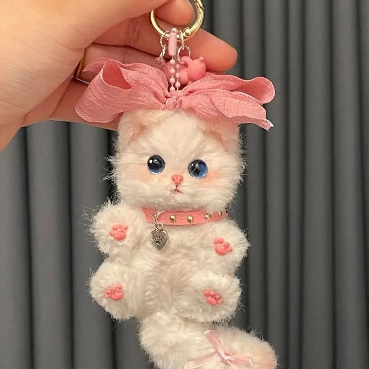 

Cute DIY Kitten Plush Keychain Kit Fluffy Cat Plush Craft Accessories with Step-by-Step Tutorial—Perfect as a Bag Charm for Gif