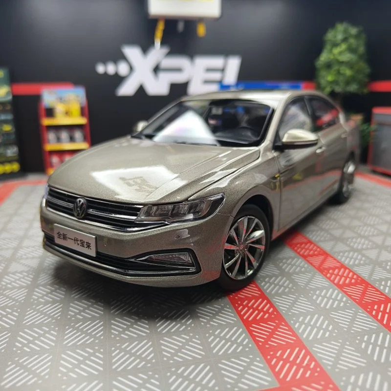 Modèle de voiture VW Bora en alliage moulé sous pression, véhicules jouets en métal, haute simulation, collection, cadeaux pour enfants, décoration, nouveau, 1:18, 2019